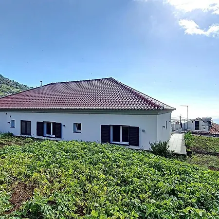 Holiday home Yohanna's *